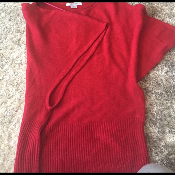 Beautiful Red Sweater 🌹 - Picture 3 of 3