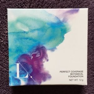 Limelight by Alcone Ivory Foundation **Brand New**