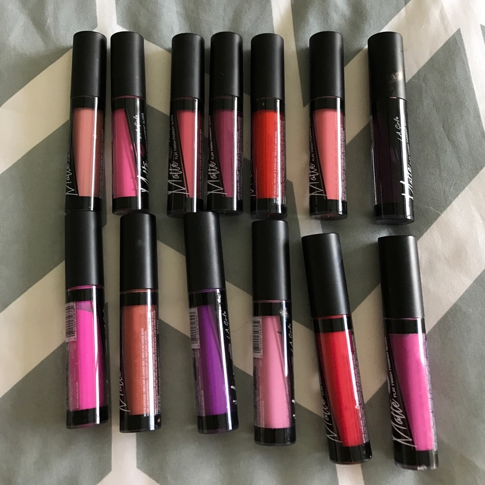 13 LA Girle Matte flat finish pigment glosses