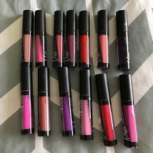 13 LA Girle Matte flat finish pigment glosses
