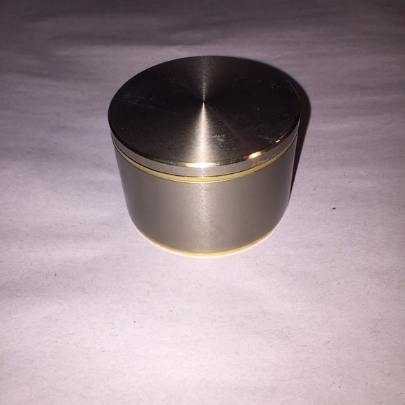 Tiffany & Co 2" swivel lid DESKTOP CASE CLOCK $750 - Picture 2 of 6