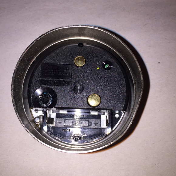 Tiffany & Co 2" swivel lid DESKTOP CASE CLOCK $750 - Picture 3 of 6