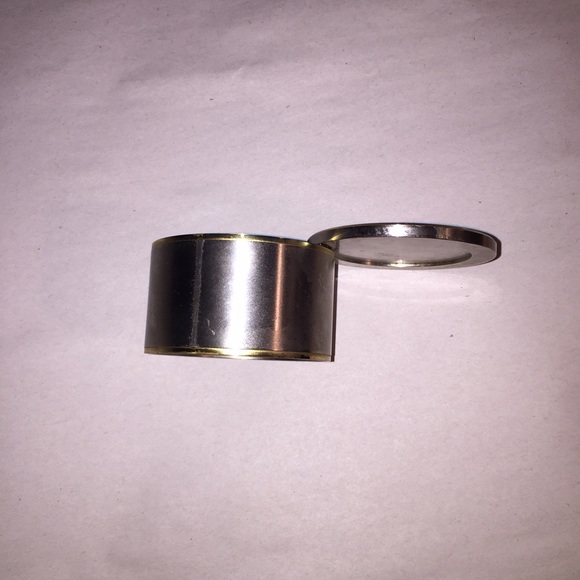 Tiffany & Co 2" swivel lid DESKTOP CASE CLOCK $750 - Picture 4 of 6