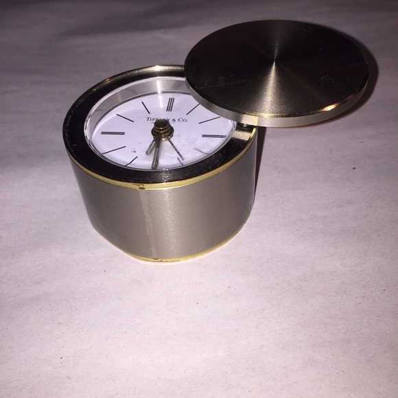 Tiffany & Co 2" swivel lid DESKTOP CASE CLOCK $750 - Picture 6 of 6