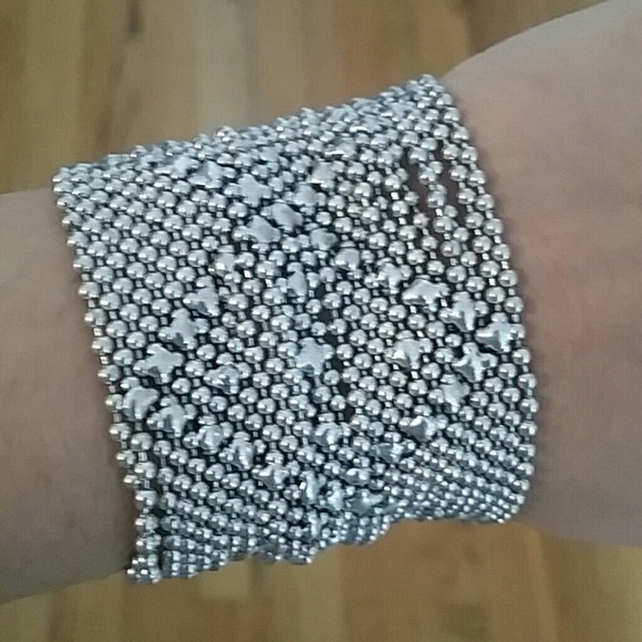 Jewelry - CLOSET CLEAR OUT NWOTlight flexible metal bracelet