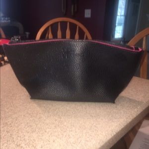 it Cosmetics Black MakeupBag with PlushPink Lining