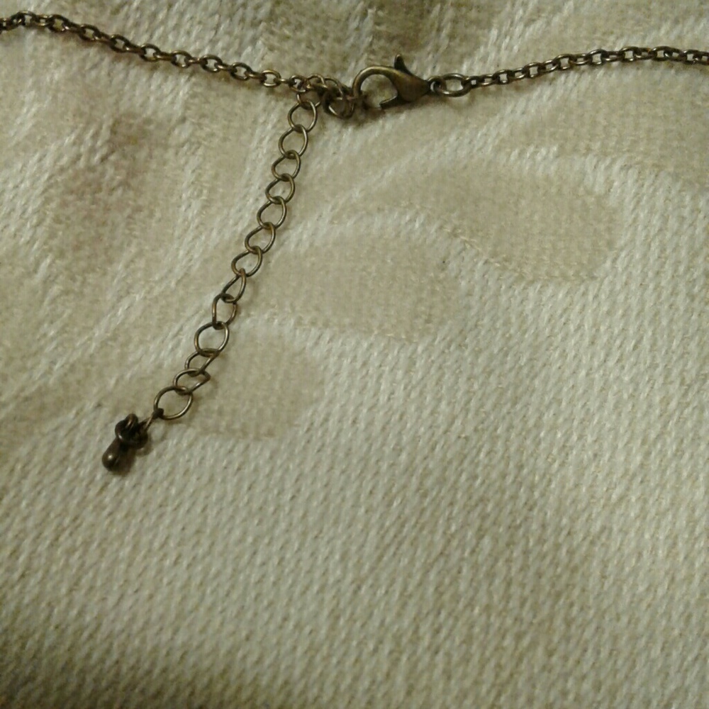 Necklace - Picture 4 of 8