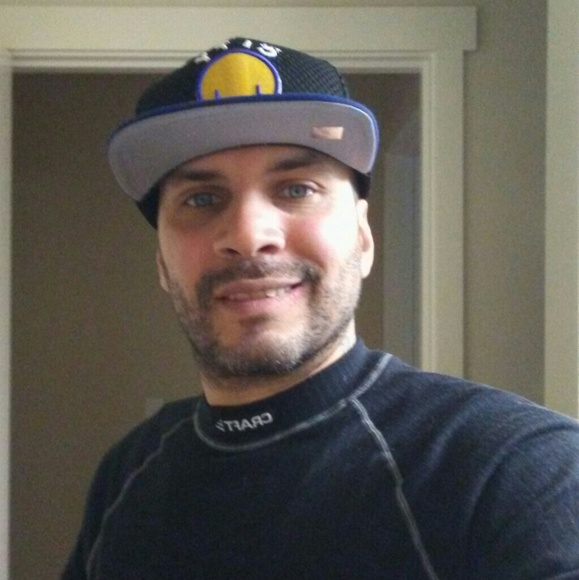 Meet your Posher, Luis - Picture 1 of 1