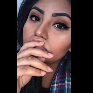 Meet your Posher, Ingrid