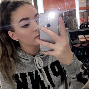 Meet your Posher, Kyla