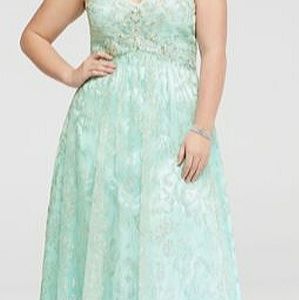 BRAND NEW PROM DRESS