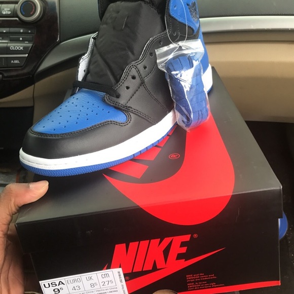 Deadstock Royal 1's size 9.5 & 13 - Picture 3 of 3