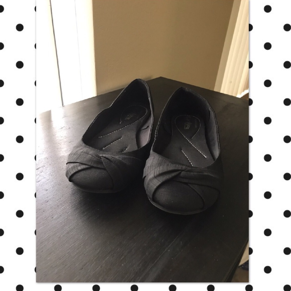 Self Esteem black flats