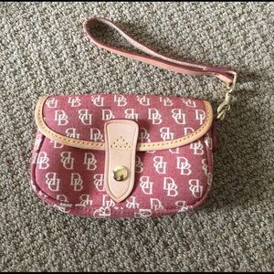 Dooney & Bourke