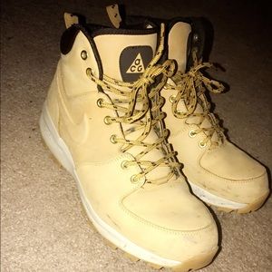 Men's Nike Flyknit size 11 / Nike ACG's size 11