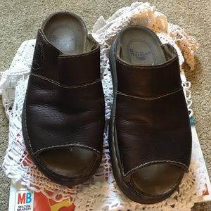 Dr. Martens U.S 7 Brown Leather Sandals