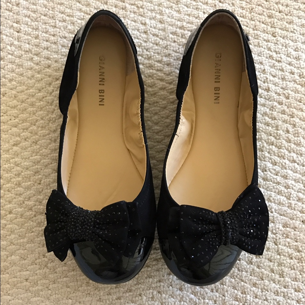 Giani Bini black ballerina flats