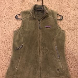 Green Fleece Patagonia Vest