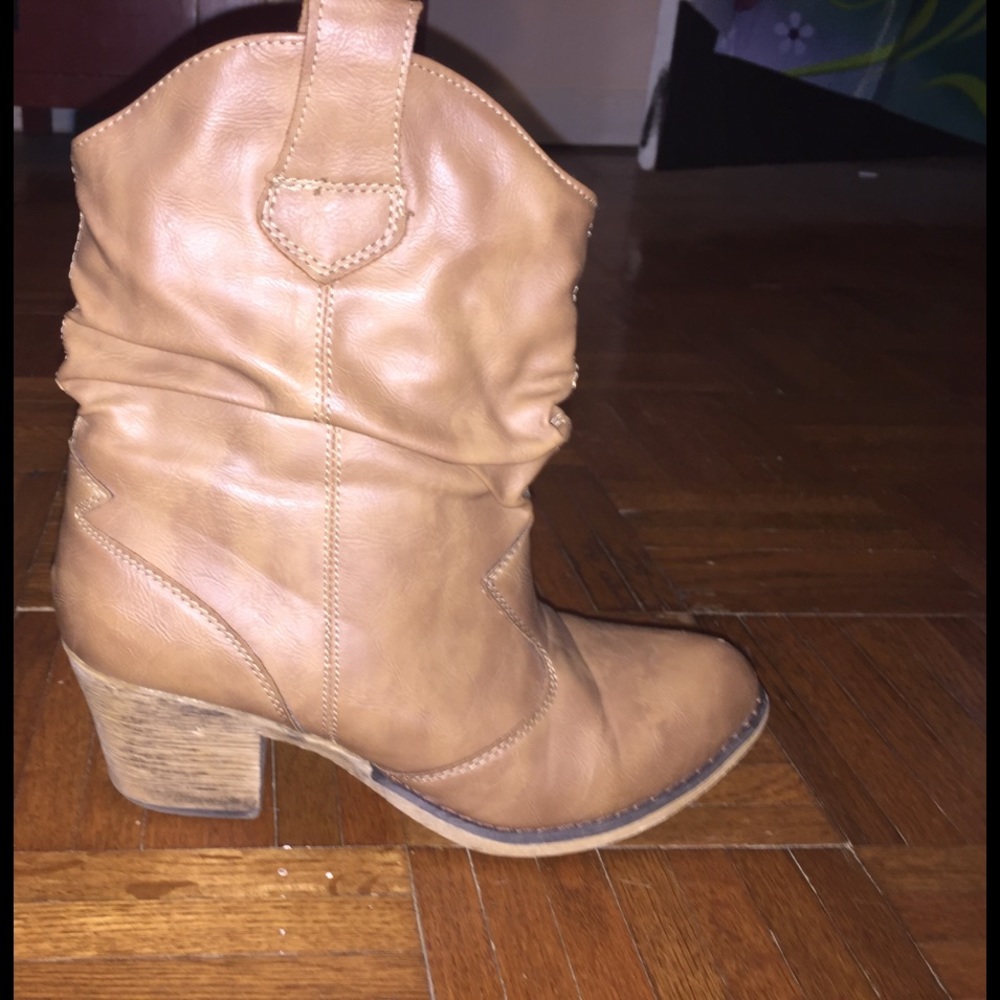 Low cow girl booties
