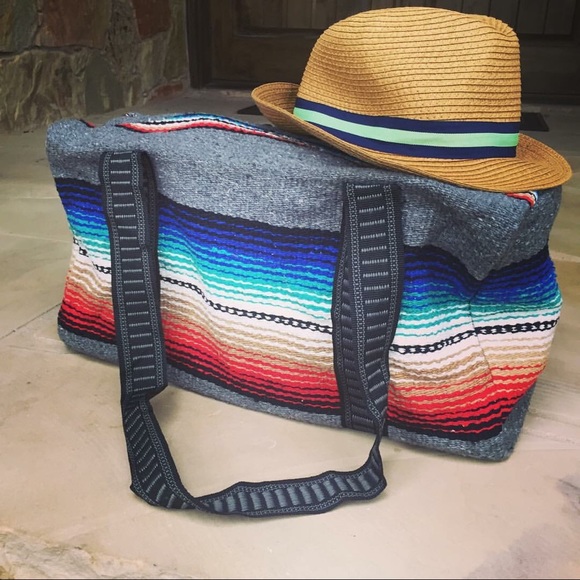 Authentic Serape Weekend Bag - Picture 2 of 4