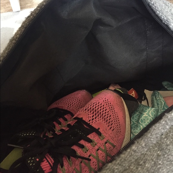 Authentic Serape Weekend Bag - Picture 3 of 4