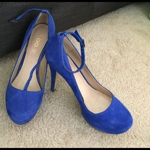 Royal Blue suede Aldo pumps