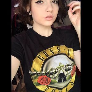 Meet your Posher, Leah