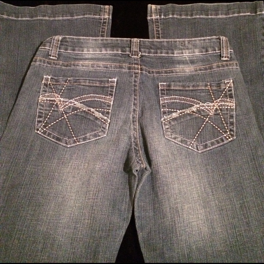 Rue 21 stretch flare denim Size 13/14 33in inseam