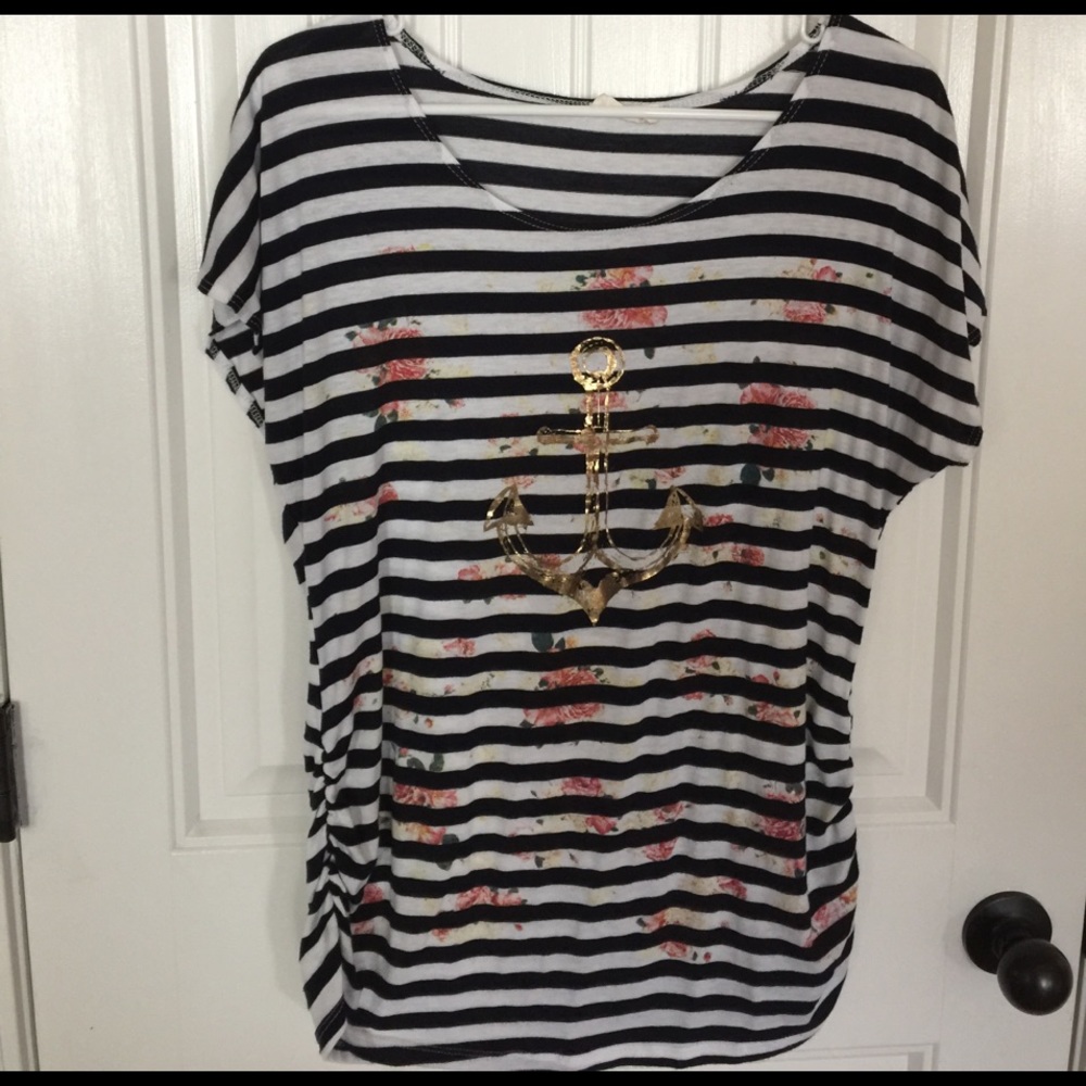 Robin's Next Maternity Short Sleeve shirt XL