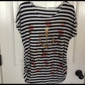 Robin's Next Maternity Short Sleeve shirt XL