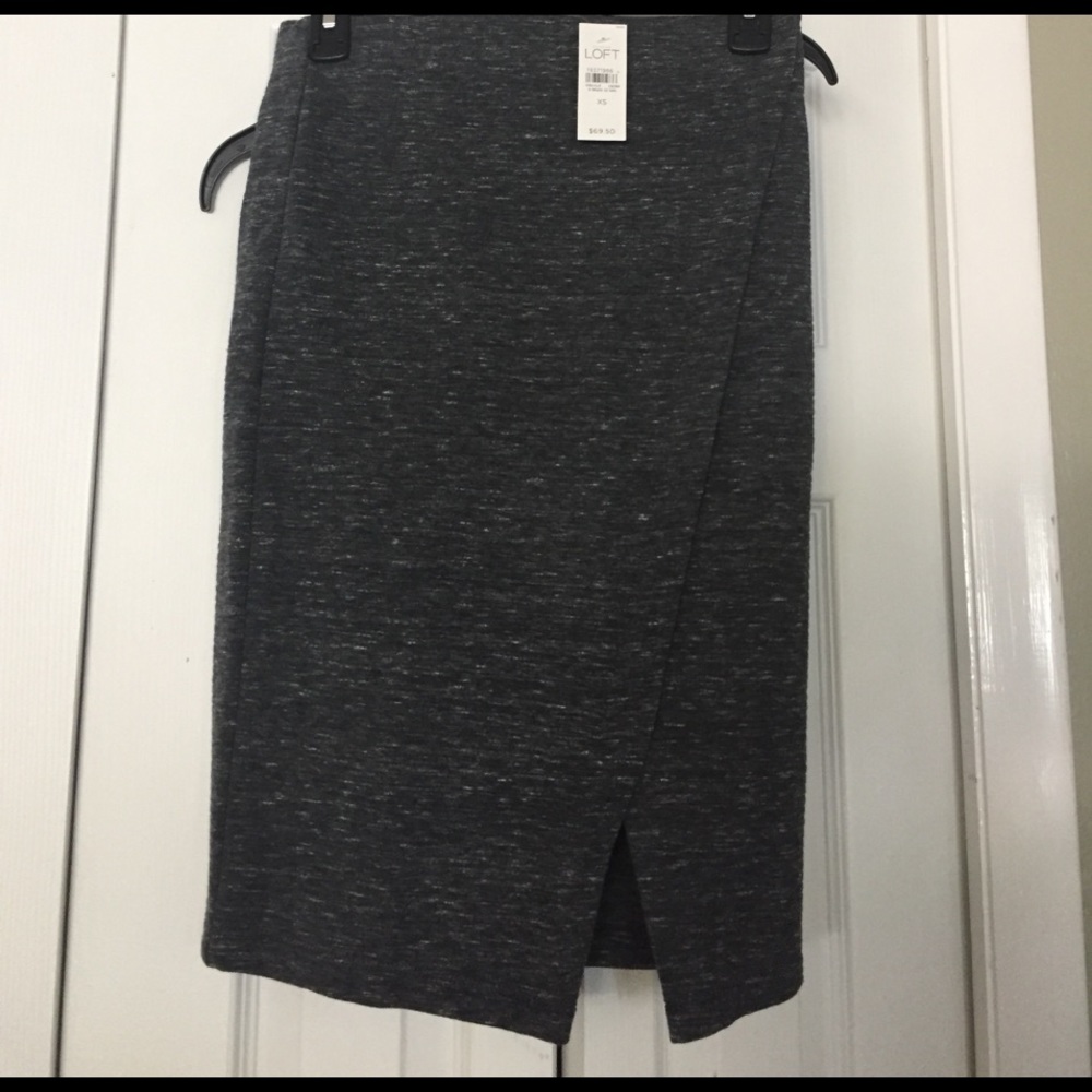 NWT grey split skirt loft