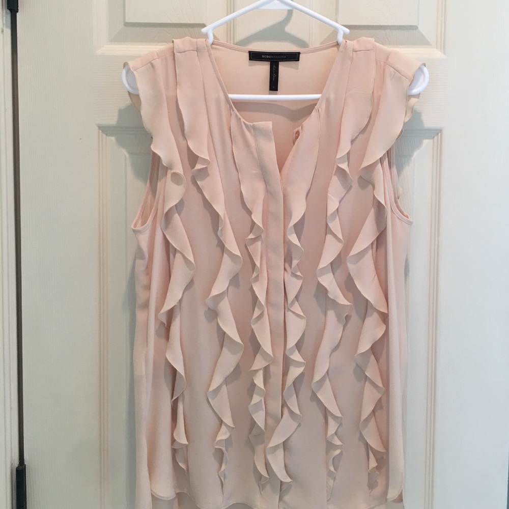 BGBG sleeveless ruffle blouse