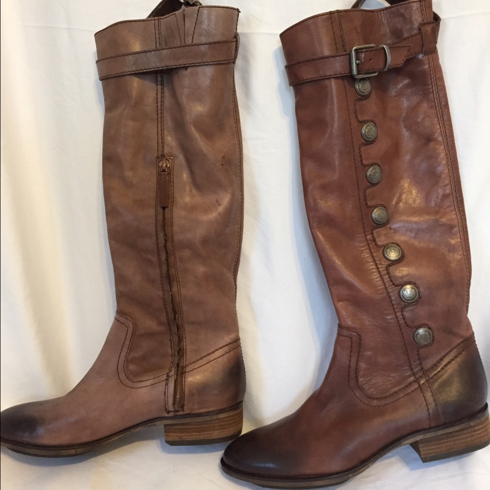 Arturo Chiang boots
