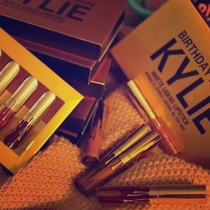 Kylie Matte Lip Kit 💋