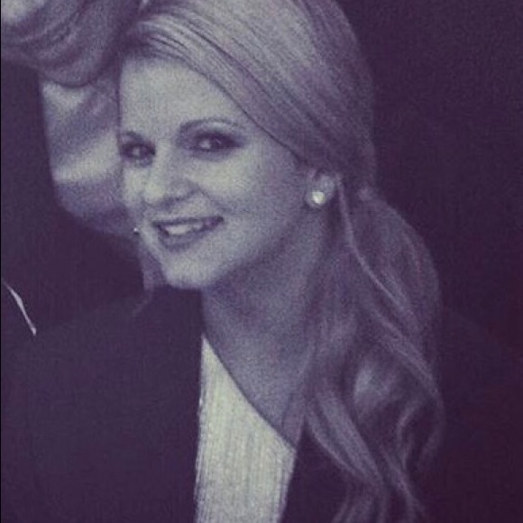 Meet your Posher, Jill noelle - Picture 3 of 3