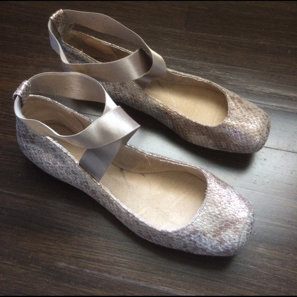 Jessica Simpson Mandalaye metallic flats