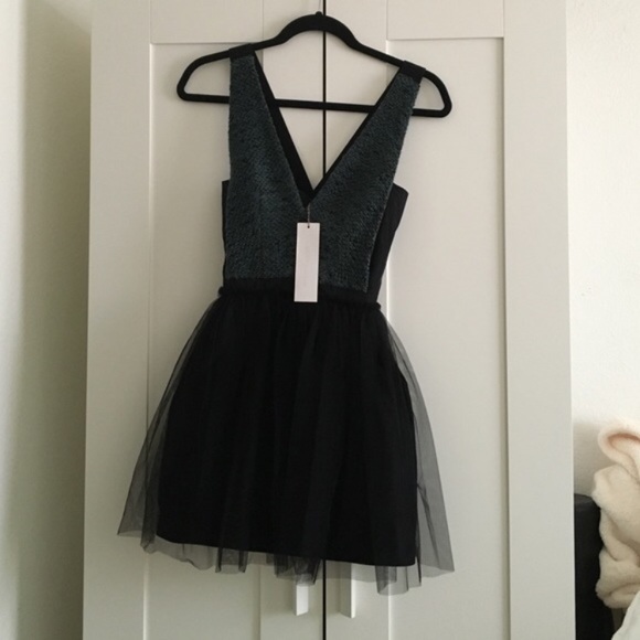 BCBG Dresses & Skirts - BCBG size 0 dress