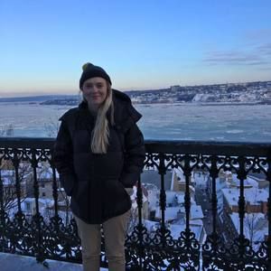 Meet your Posher, Lauren