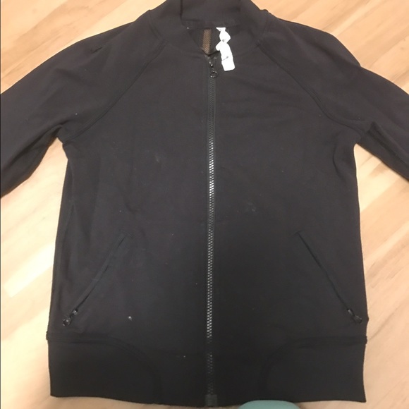 lululemon athletica Jackets & Blazers - Preloved lululemon black zip up mesh jacket