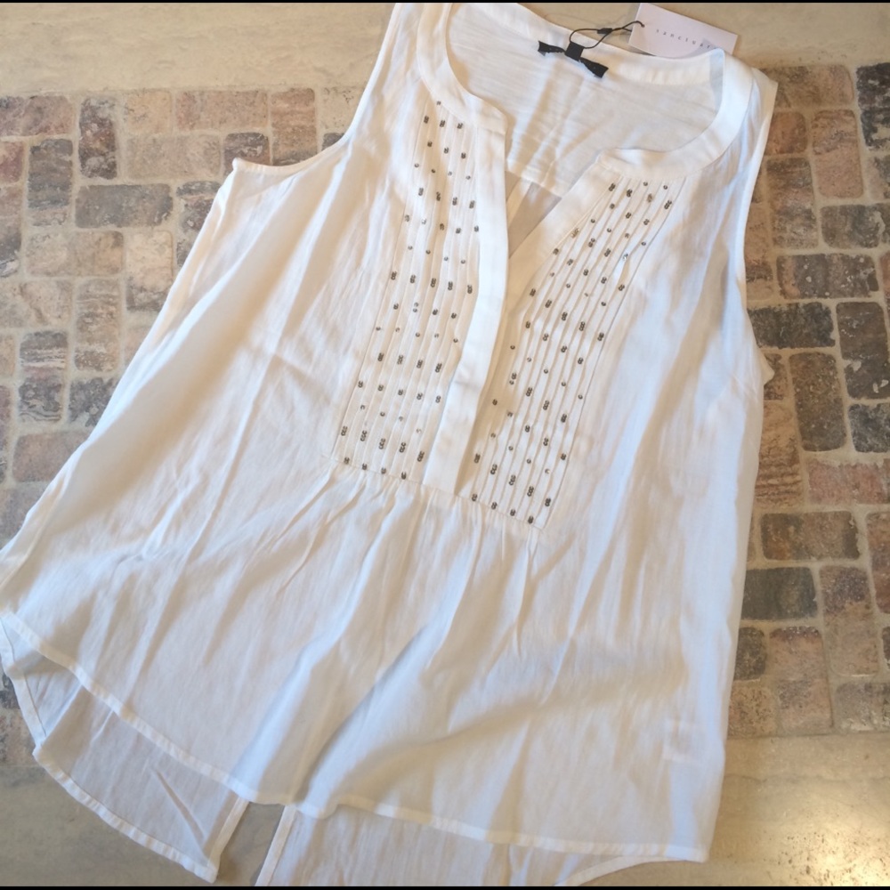 Sanctuary light top