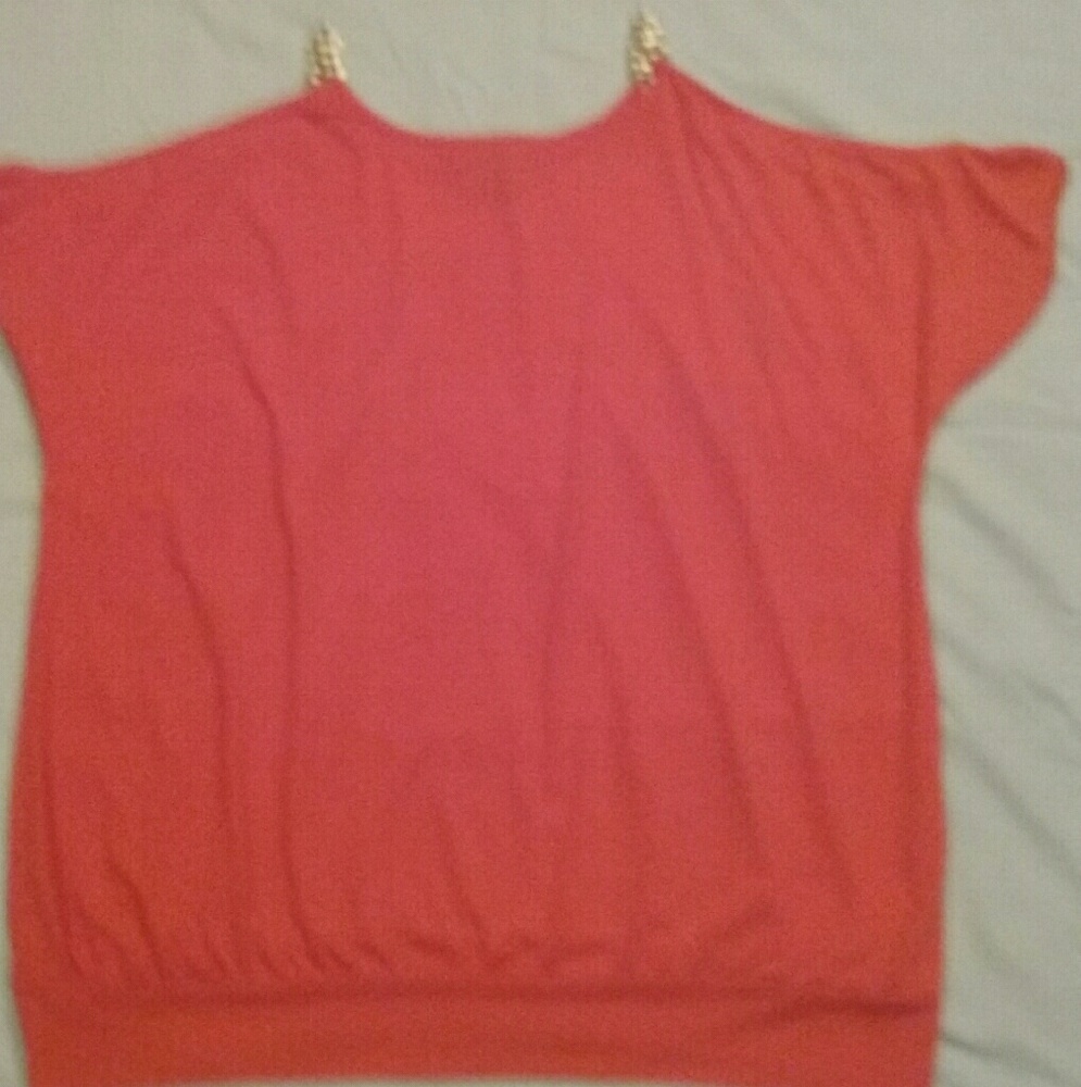 Top - Picture 2 of 4
