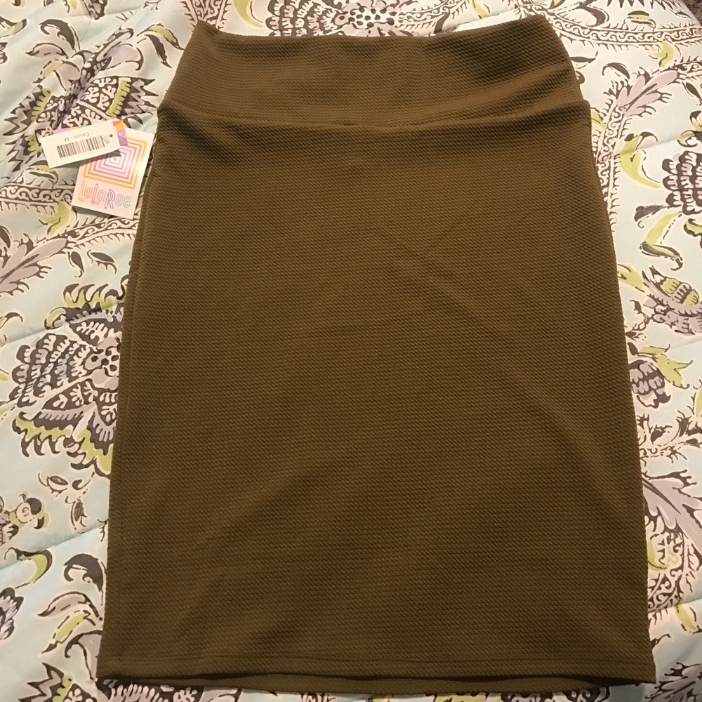 LuLaRoe Cassie - Medium