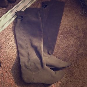 Over the knees gray Steve Madden  Blondee boot