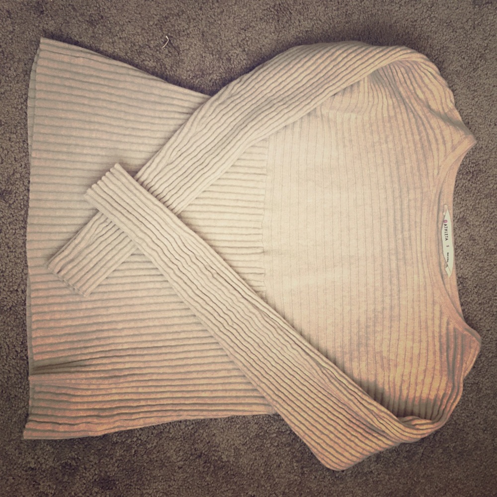 EUC Athleta SM. 100% Merino Wool Long-sleeve!!!
