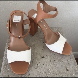 Saks Fifth Avenue Dolce Vita Sandals. NEW!