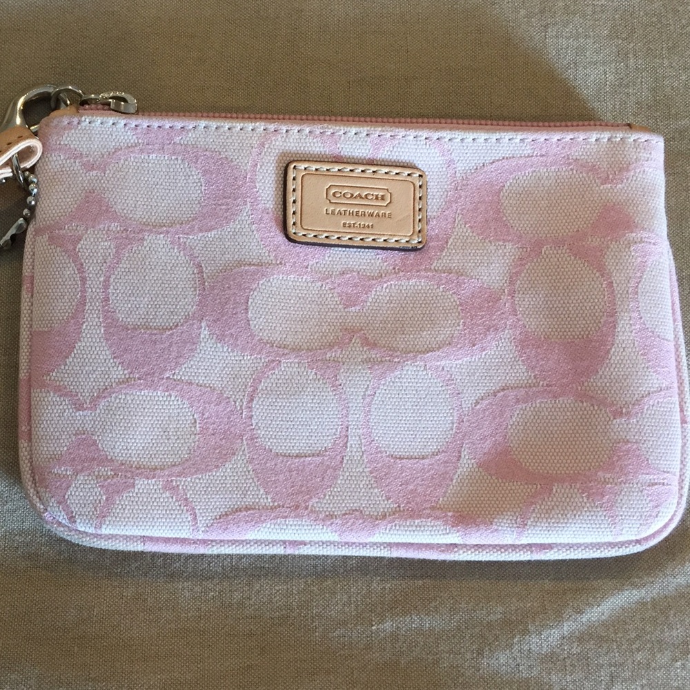 NWOT Coach Wristlet