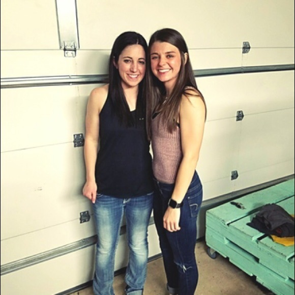 Meet your Posher, Casi - Picture 1 of 1