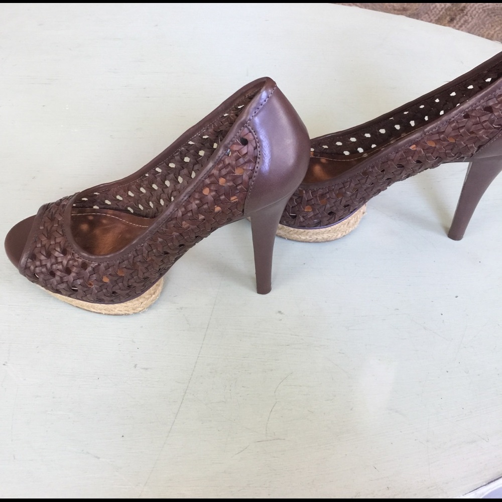 Last chance -BCBGeneration woven platform heels - Picture 4 of 8