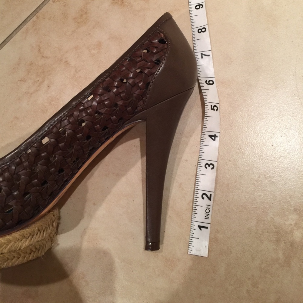 Last chance -BCBGeneration woven platform heels - Picture 7 of 8