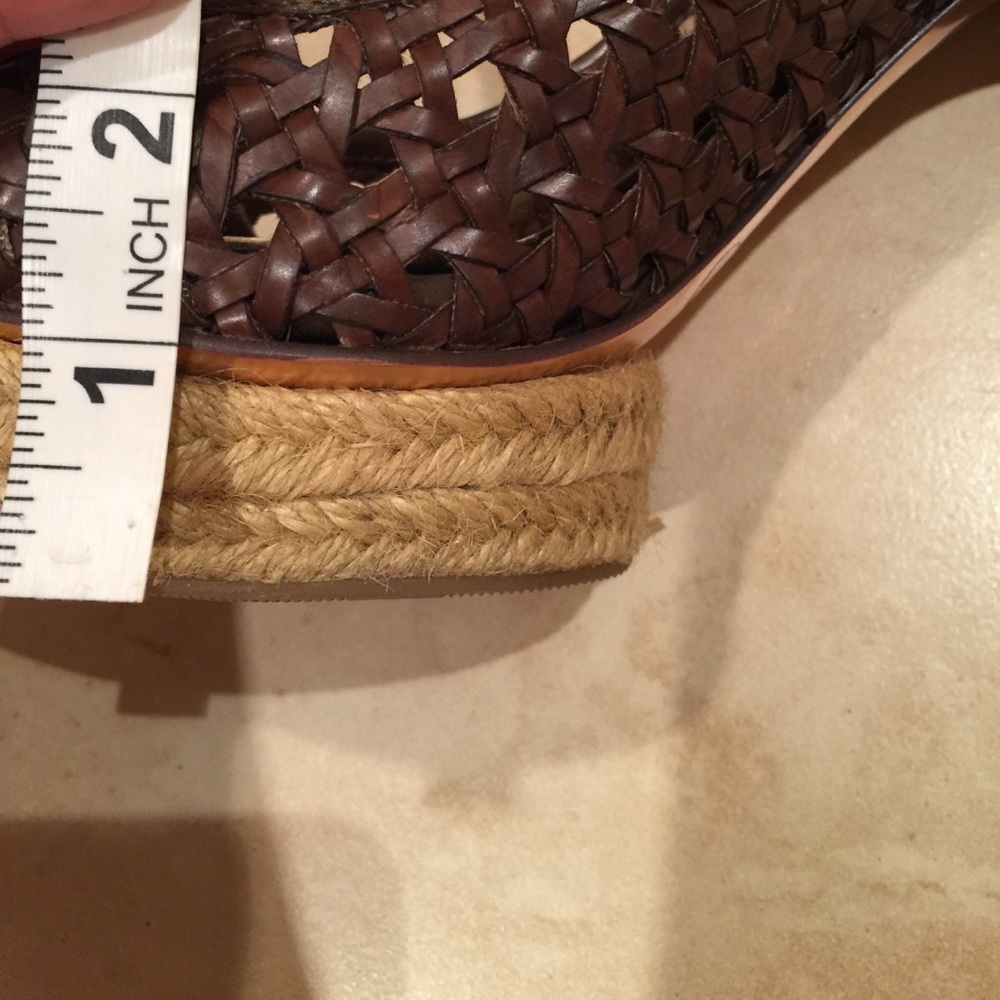 Last chance -BCBGeneration woven platform heels - Picture 8 of 8